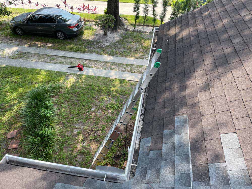 Gutter Cleaner Service Fountain Lakes, Estero