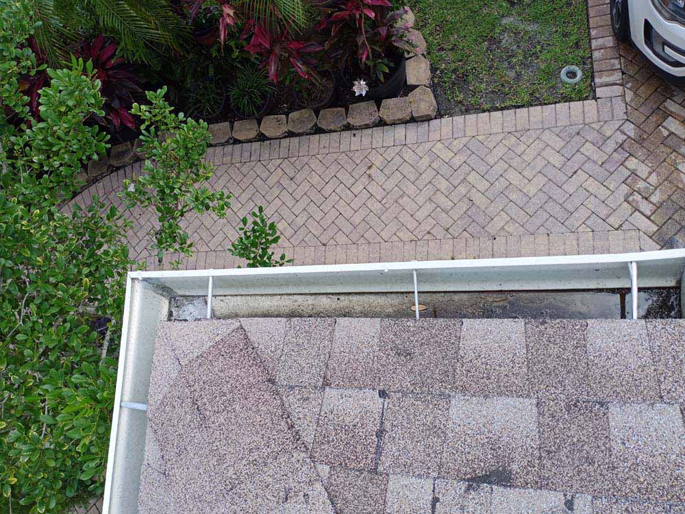 Gutter Cleaner Service Forest Grove, Milton