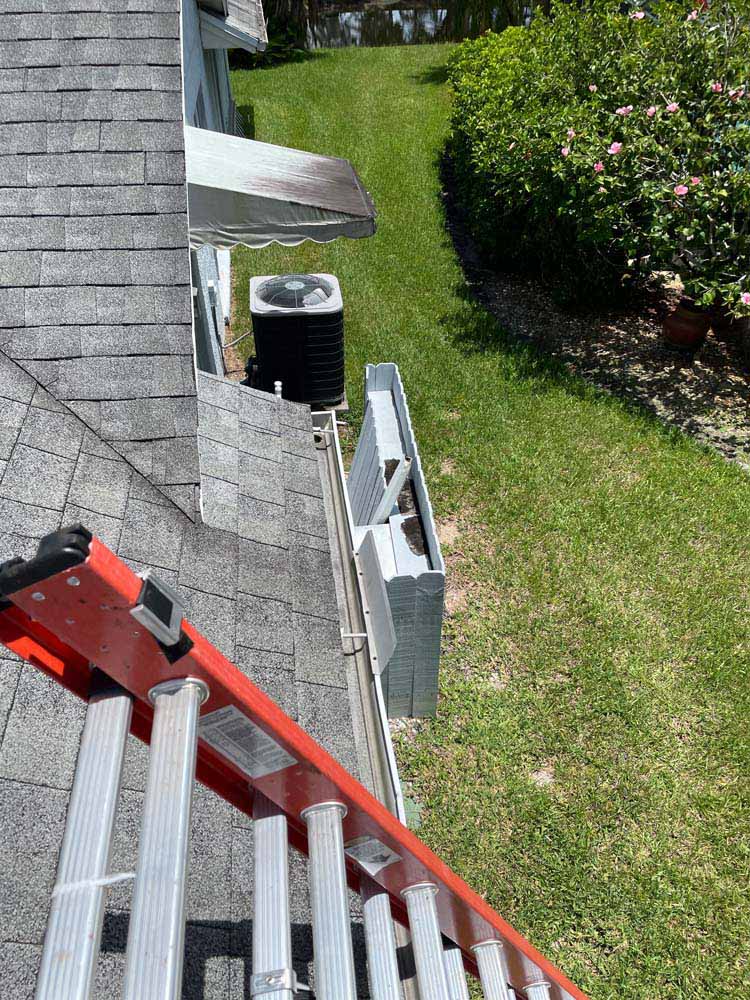Gutter Cleaning Conway Estates, Lithia