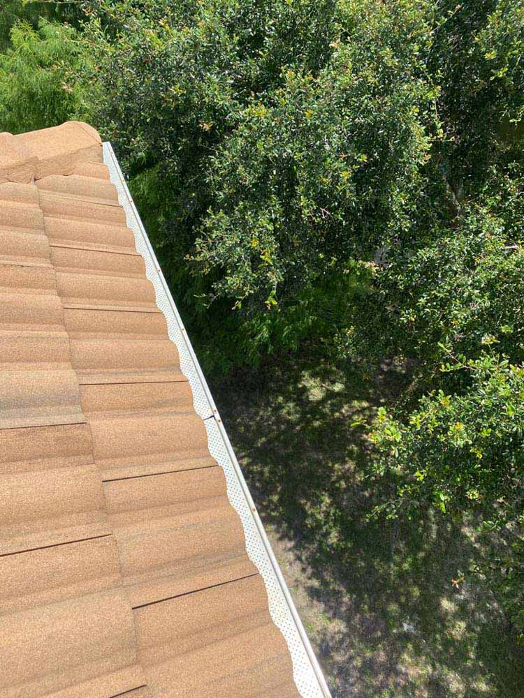 Gutter Cleaning Heritage Trace at Hobart, Vero Beach