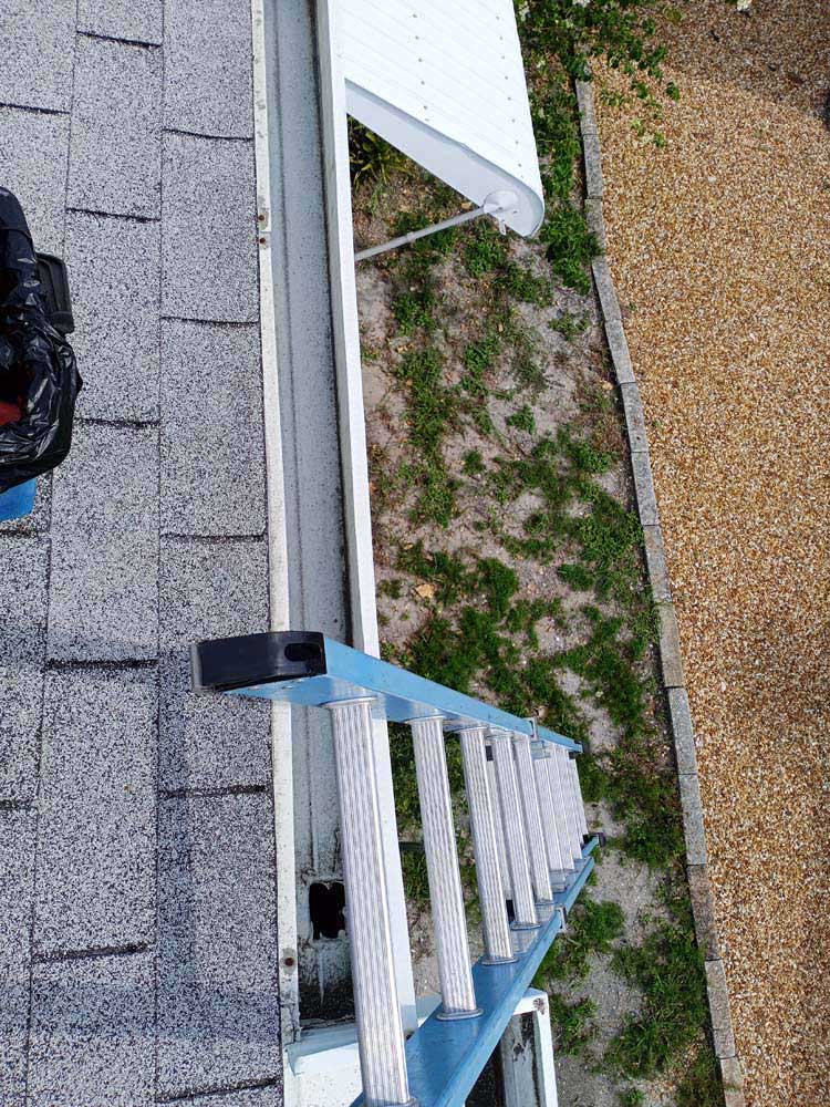 Gutter Cleaning One Highlands Place, Lakeland