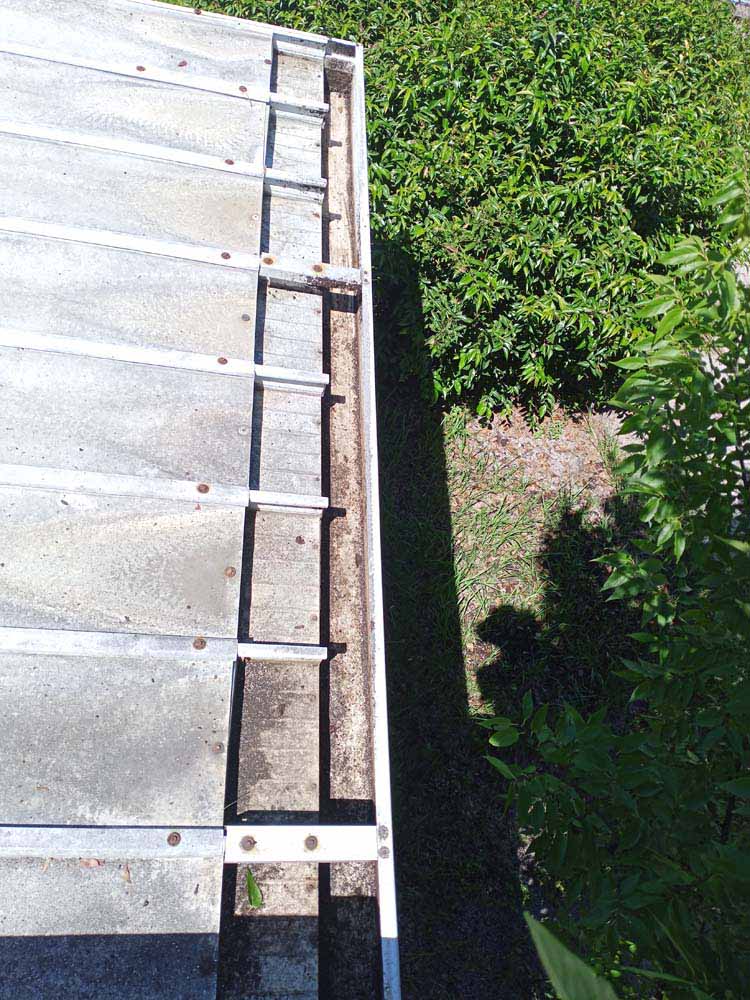 Gutter Cleaning Hankins Suburban, Tampa