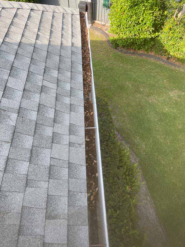 Gutter Cleaning Lake Louise Heights, Eustis