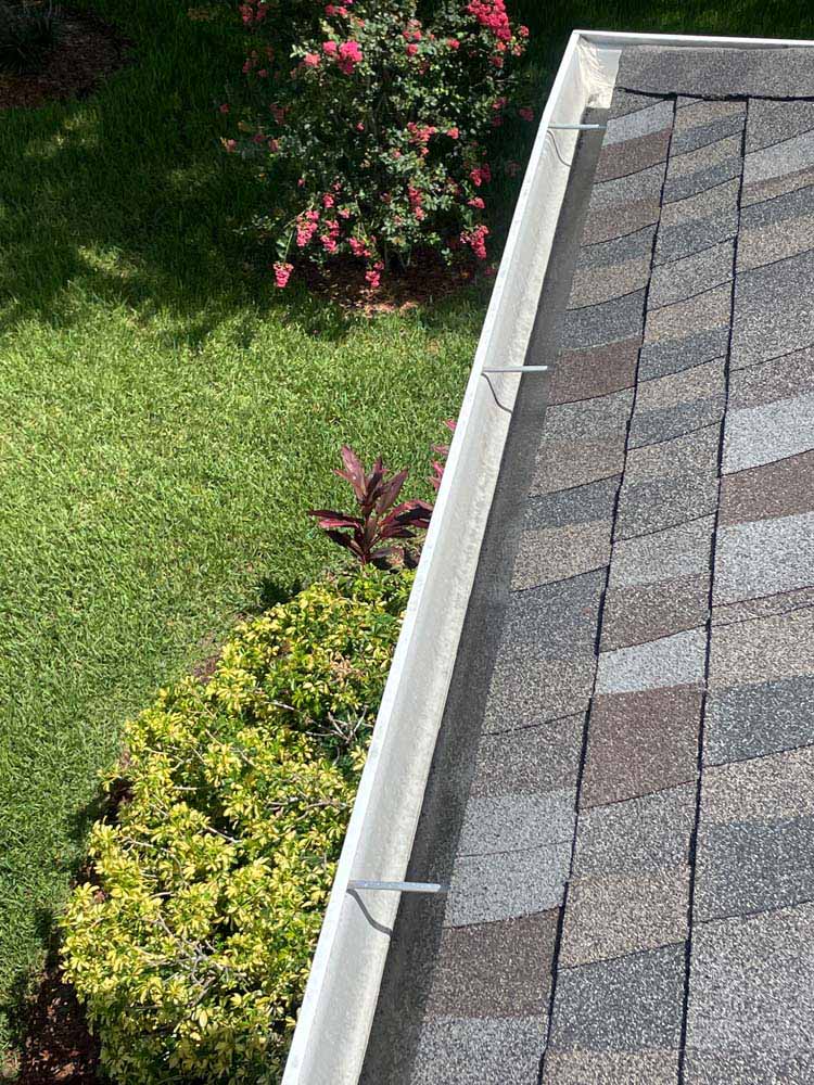 Gutter Cleaning Greenbriar III, Clearwater