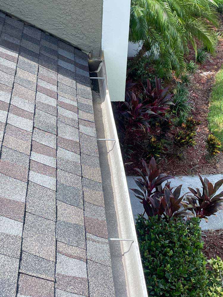 Gutter Cleaning The Villas at Cypress Springs, Orlando