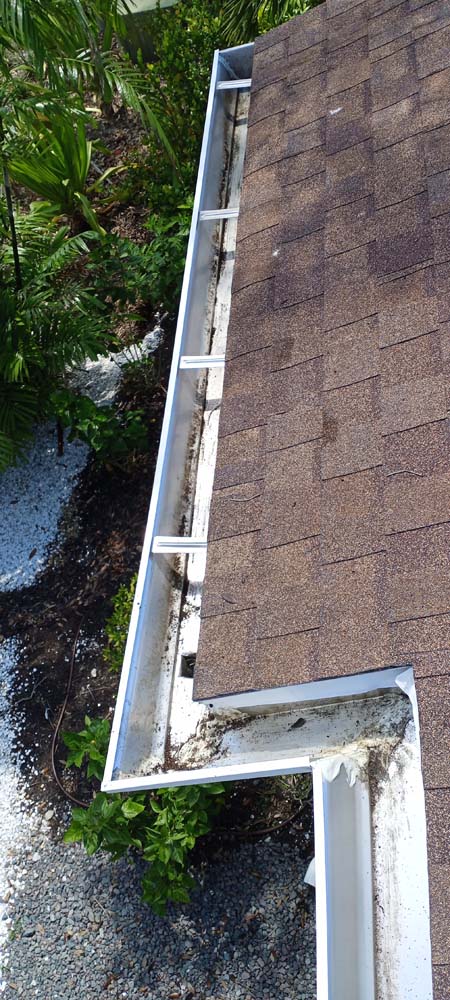Yacht Club Estates Gutter Cleaners