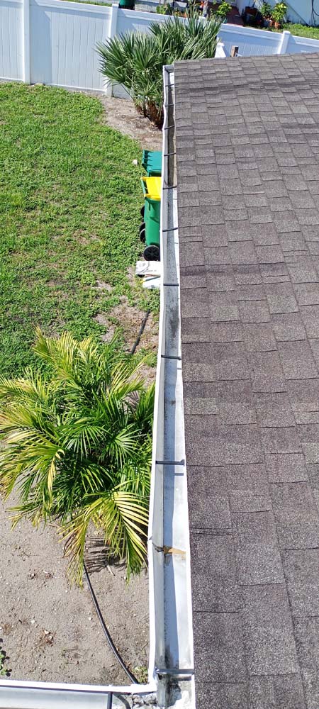 Hendry Manor Gutter Cleaners